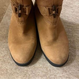 Sorel suede boots